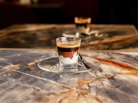 Caffè speciale sotto sopra