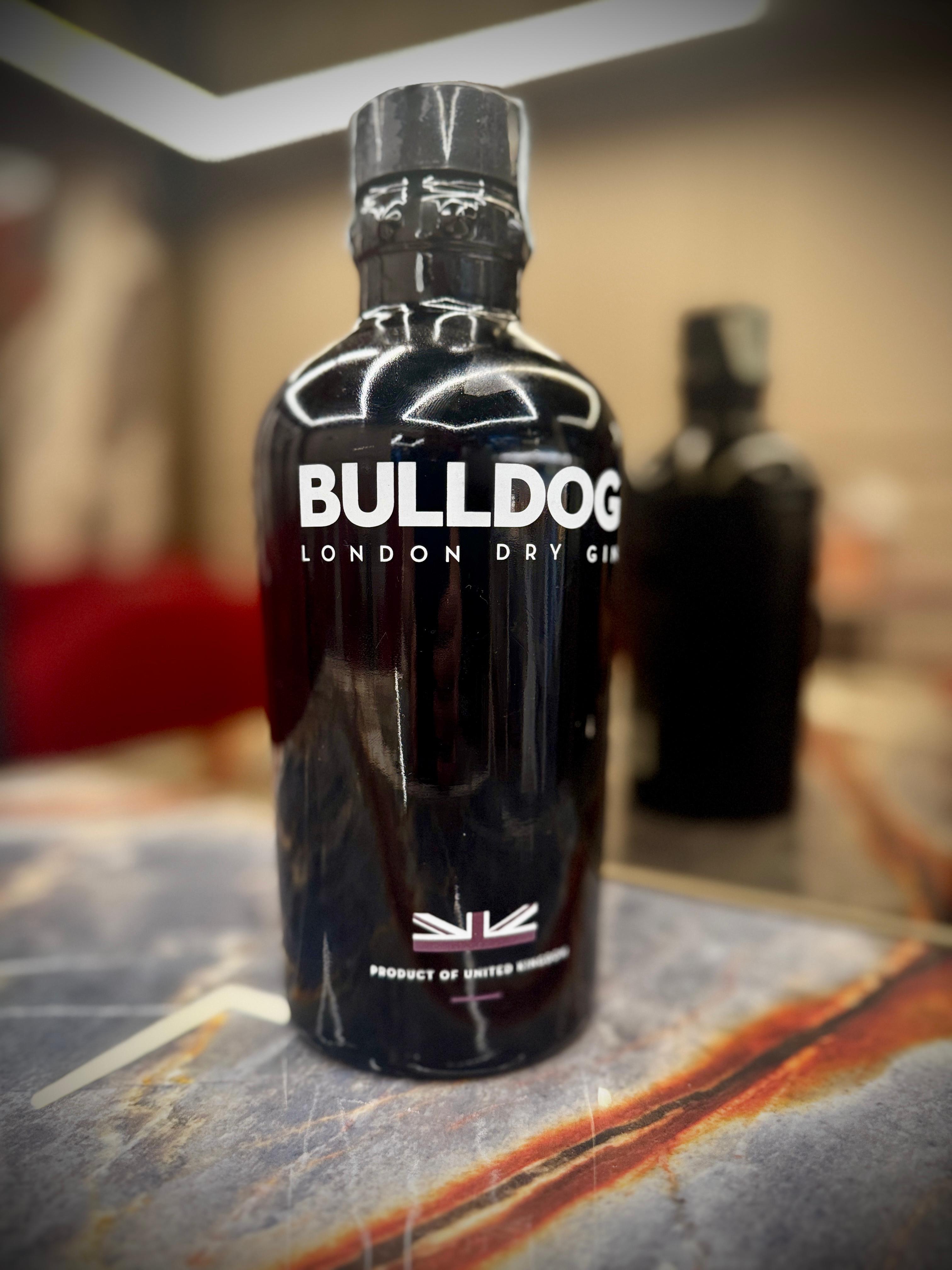 Gin Tonic Bulldog
